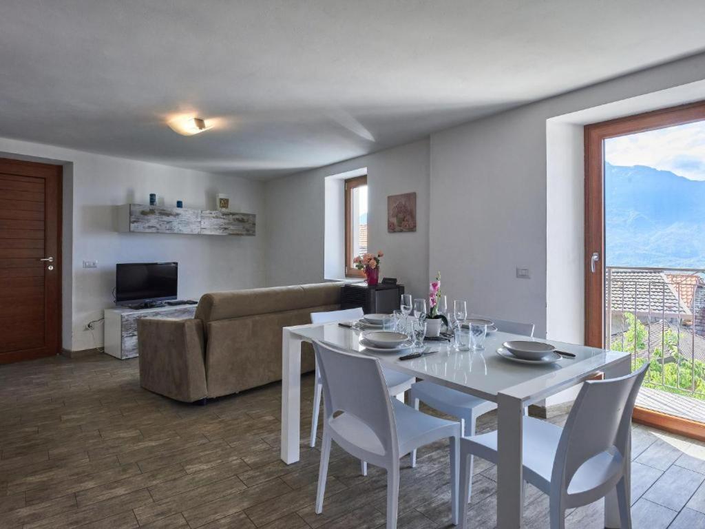 Rustico Maria Apartment Vercana ภายนอก รูปภาพ